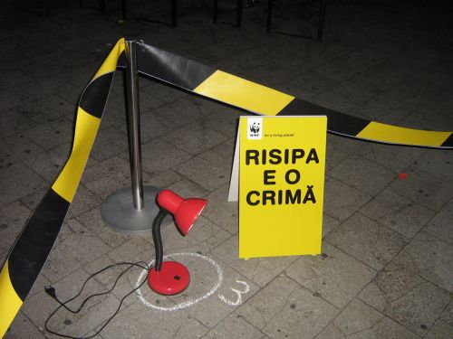 Cazuri de risipa de bani publici