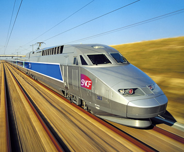 Patru hoti romani au sabotat TGV-ul. Adica 118 trenuri TGV. 35.000 de francezi au fost afectati