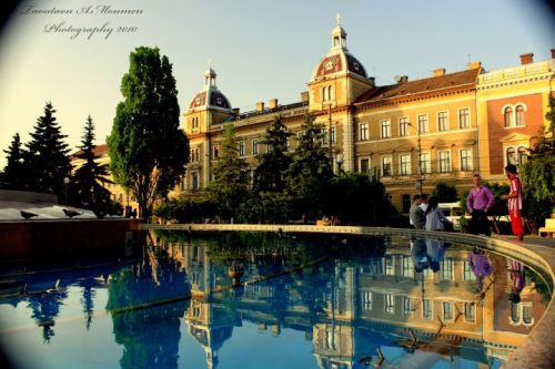 "Biblioteca Vie": Clujenii pot imprumuta oameni in Piata Muzeului "Biblioteca Vie": Clujenii pot imprumuta oameni in Piata Muzeului