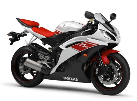 Situatie ipotetica: un prieten bun iti spune ca se gandeste sa-si ia permisul necesar si sa-si cumpere motocicleta...