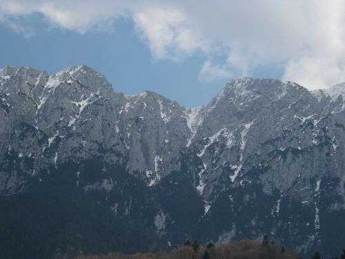 Va recomand sa vizitati...