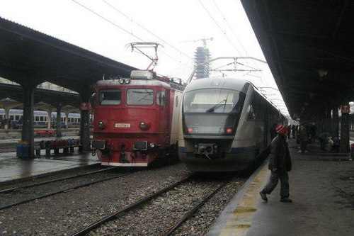 Căile Ferate Române (CFR) în criză fără precedent. Cine are de castigat ?