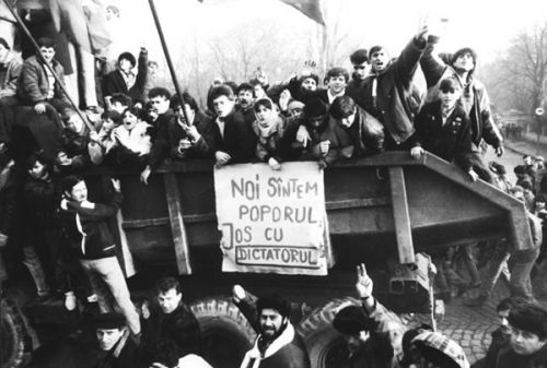 Din 2012 se sisteaza plata indemnizatiilor de revolutionar. O fi corect ?