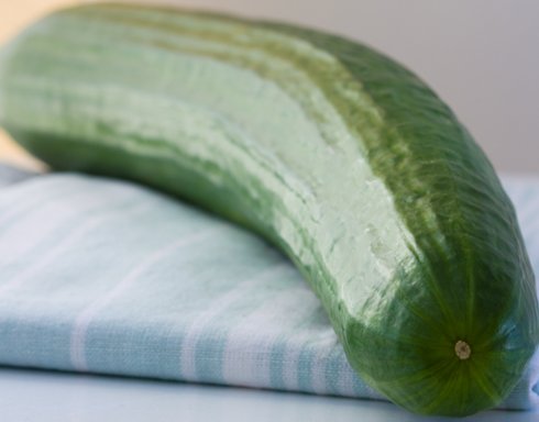 Femeile si bananele, castravetii si morcovii