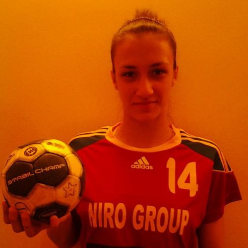 La multi ani de handbal, Bianca Bazaliu! La multi ani de handbal, Bianca Bazaliu!