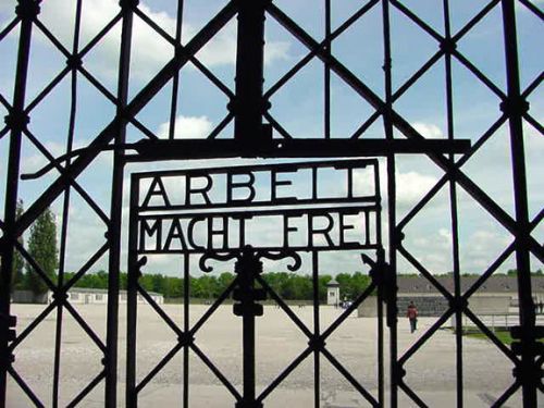 Arbeit macht frei