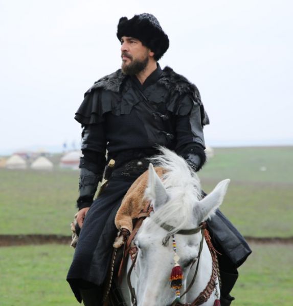 Putere şi Glorie Putere şi Glorie
