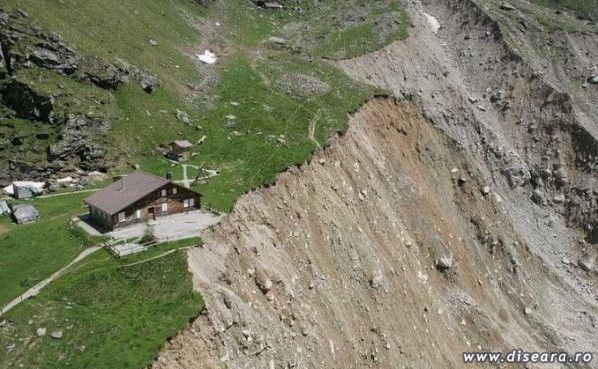 I'm selling very quickly one villa at mountains