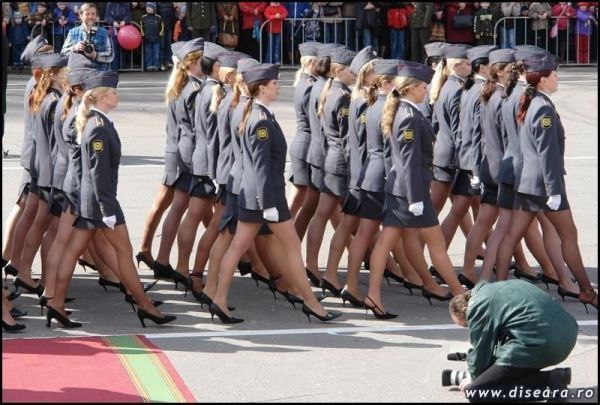 "Come with us ! Join the Army ! ;)"