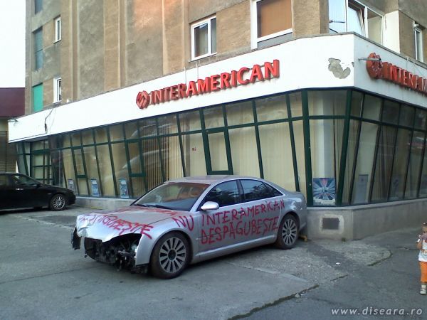 I think they would have been paid more attention if he would parked the car 3 meters behind