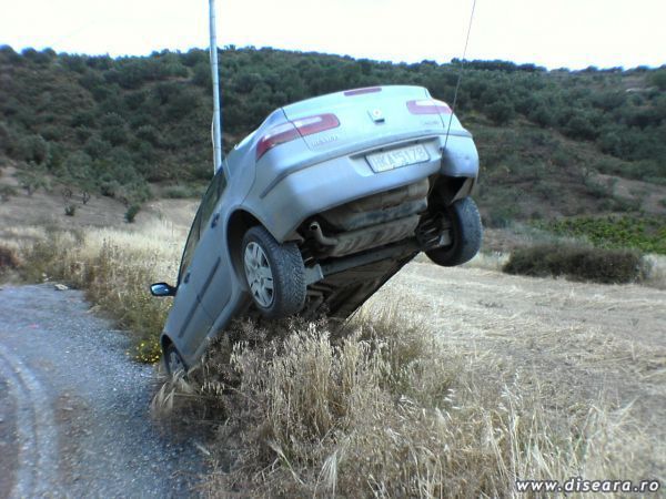 Greece has also its drivers... big masters in parking... Even so... how on earth...