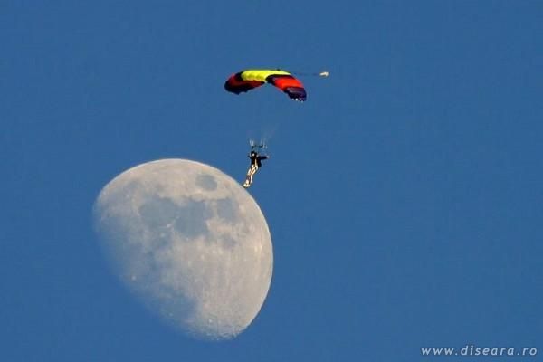 Iata dovada ca omul a ajuns pe Luna ! :)