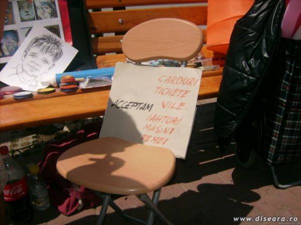 Mda... ne multumim si noi cu ce-o fi acolo.
