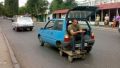 The car with... 7 wheels !