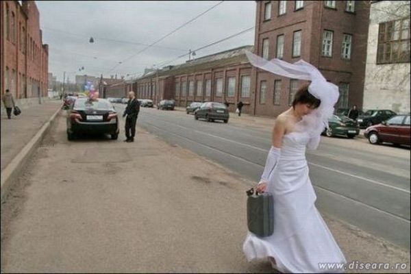 So stupid ! I told him that was the gas indicator !
