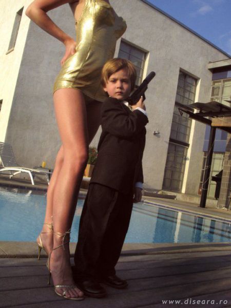 Bond... James Bond... after washing !