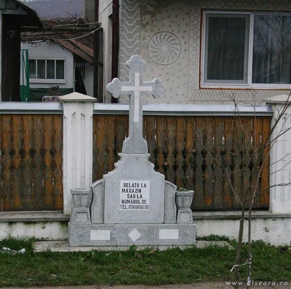 Vrei sa ne cunoastem ? Suna la numarul...