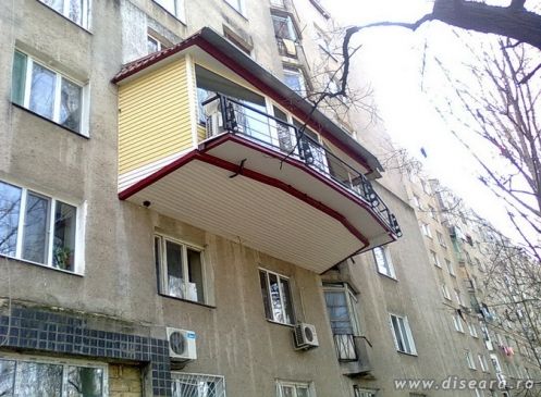 "Mai iau o carte din biblioteca sa nu cedeze, unde mai pui ca vine si soacramea..."