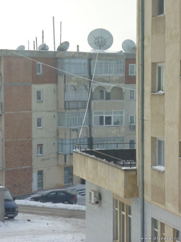 Pe aici a trecut Spiderman...