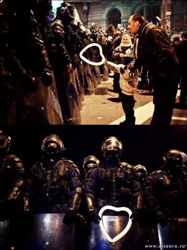 People can in peace protest