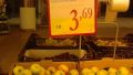Red apples 