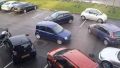 Mi-a zis sotia ca masina o gasesc in parcare la coafor