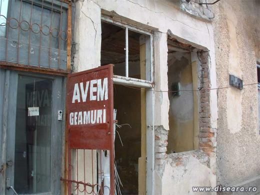 Somebody wants windows ? It's not expensive !